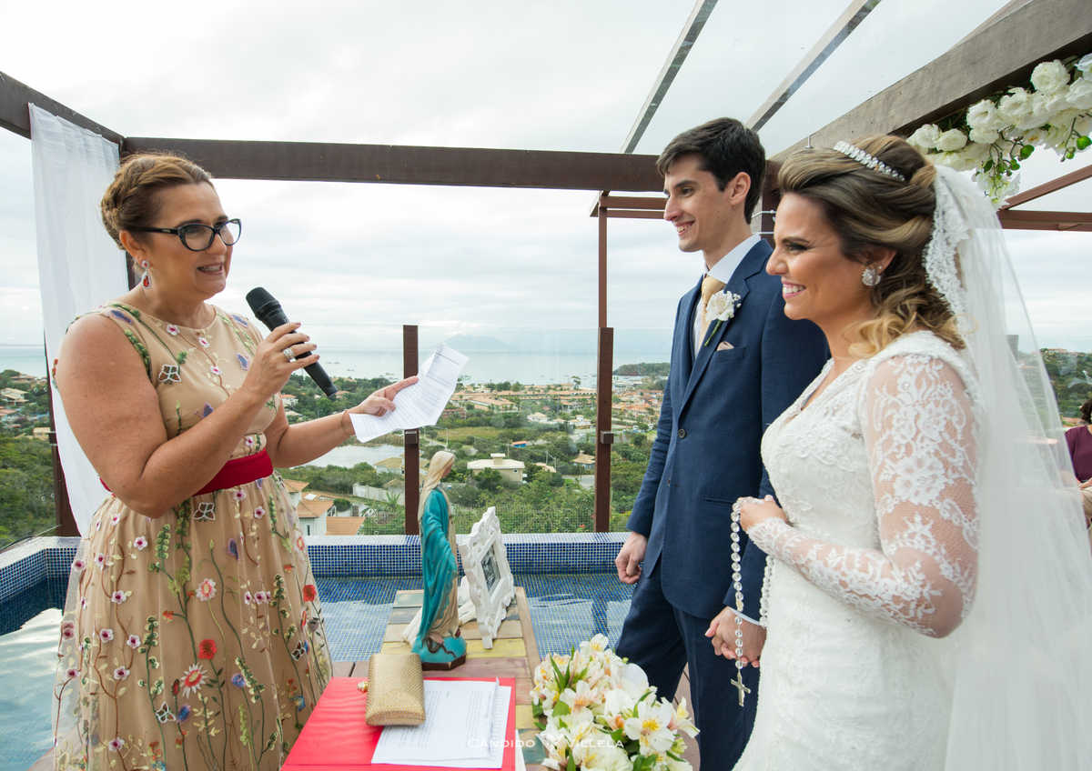Casamento em Búzios, Paula Pessanha e Guilherme, 12/08/2017 no Costa do Sol Boutique Hotel em Búzios. Banda Rabuja, Decoração da NB Decora, Fotografia do Candido Vilella e Grupo Musical Violive para um casamento inesquecivel. Foto 8