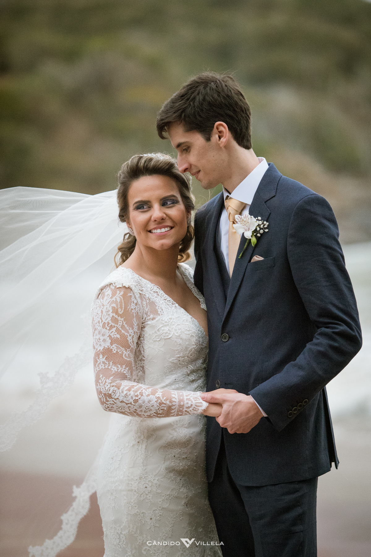 Casamento em Búzios, Paula Pessanha e Guilherme, 12/08/2017 no Costa do Sol Boutique Hotel em Búzios. Banda Rabuja, Decoração da NB Decora, Fotografia do Candido Vilella e Grupo Musical Violive para um casamento inesquecivel. Foto 38