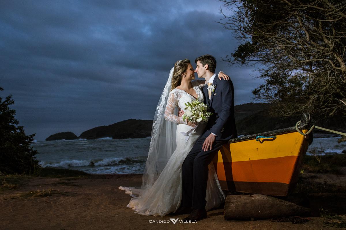 Casamento em Búzios, Paula Pessanha e Guilherme, 12/08/2017 no Costa do Sol Boutique Hotel em Búzios. Banda Rabuja, Decoração da NB Decora, Fotografia do Candido Vilella e Grupo Musical Violive para um casamento inesquecivel. Foto 44