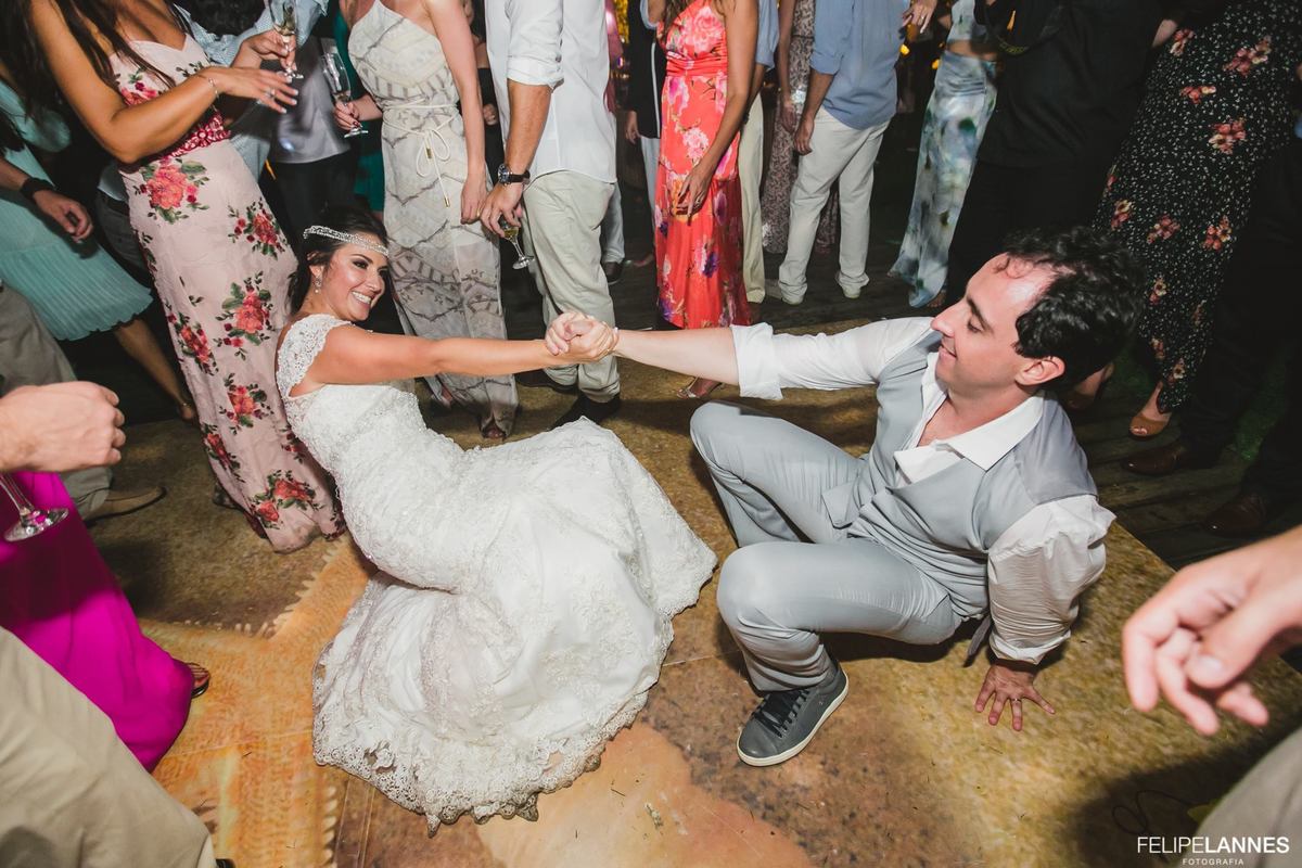 CAsamento em Búzios Tais e Gustavo, 01/04/2017, Villa Rasa Marina Hotel Boutique, decoração vagalumes e pirilampos, visagismo (cabelo e maquiagem) Euler de Castro Beauty, fotografia Felipe lanes e DJ Dentinho da Playback - Foto 78