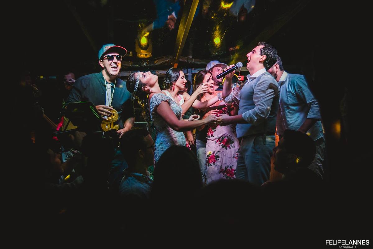 CAsamento em Búzios Tais e Gustavo, 01/04/2017, Villa Rasa Marina Hotel Boutique, decoração vagalumes e pirilampos, visagismo (cabelo e maquiagem) Euler de Castro Beauty, fotografia Felipe lanes e DJ Dentinho da Playback - Foto 80