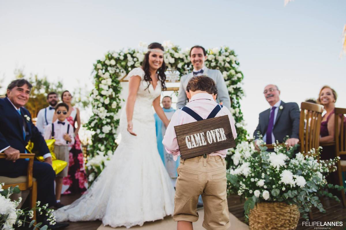 CAsamento em Búzios Tais e Gustavo, 01/04/2017, Villa Rasa Marina Hotel Boutique, decoração vagalumes e pirilampos, visagismo (cabelo e maquiagem) Euler de Castro Beauty, fotografia Felipe lanes e DJ Dentinho da Playback - Foto 16