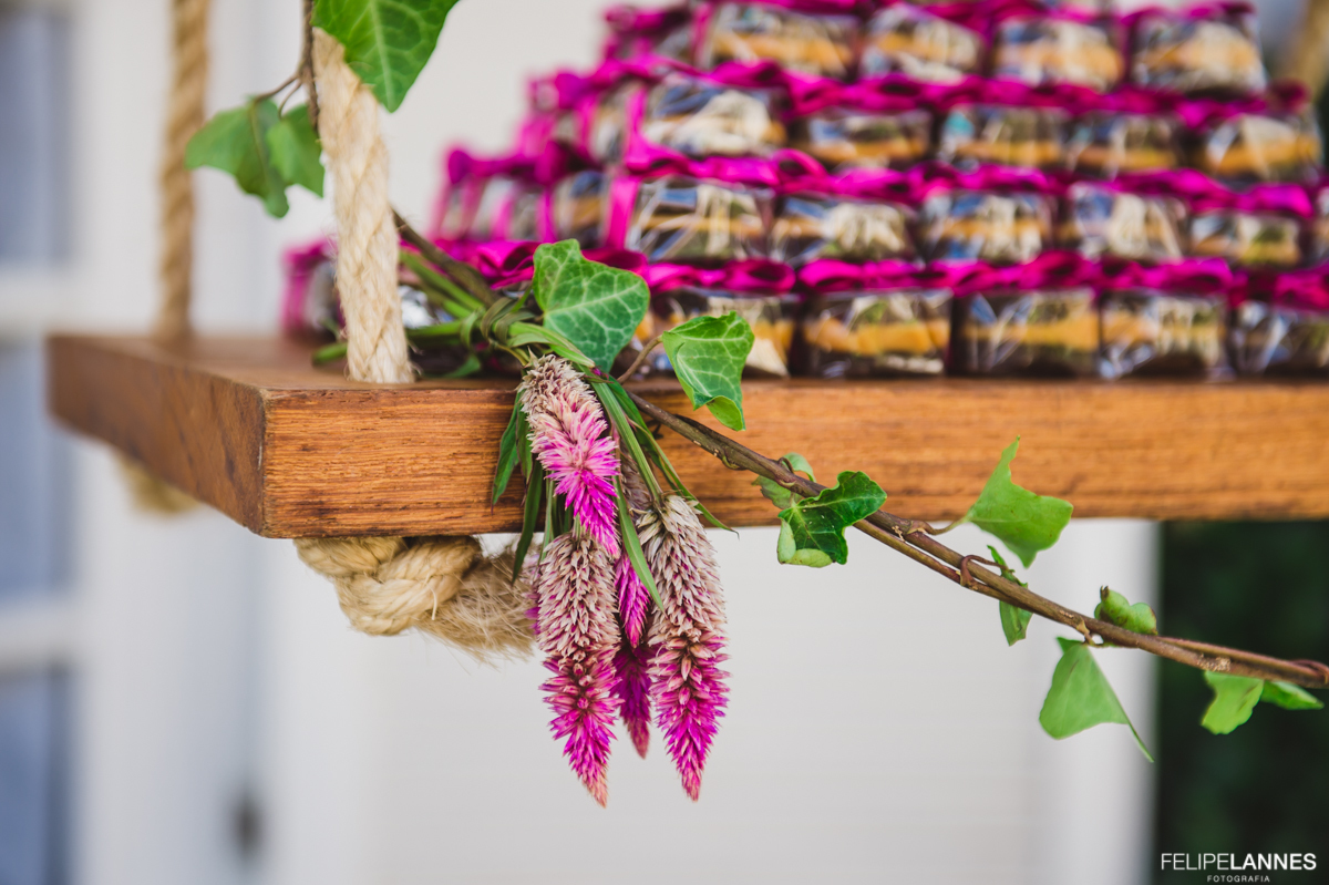 CAsamento em Búzios Tais e Gustavo, 01/04/2017, Villa Rasa Marina Hotel Boutique, decoração vagalumes e pirilampos, visagismo (cabelo e maquiagem) Euler de Castro Beauty, fotografia Felipe lanes e DJ Dentinho da Playback - Foto 25