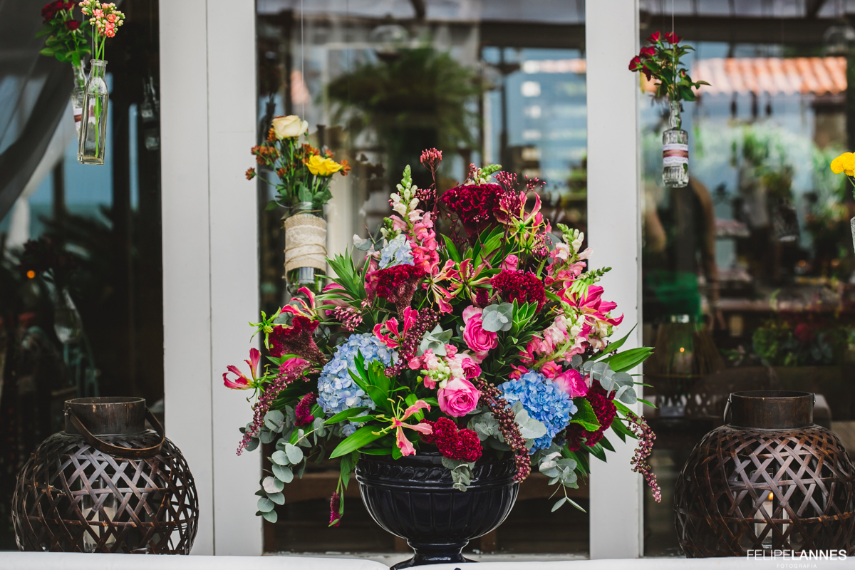CAsamento em Búzios Tais e Gustavo, 01/04/2017, Villa Rasa Marina Hotel Boutique, decoração vagalumes e pirilampos, visagismo (cabelo e maquiagem) Euler de Castro Beauty, fotografia Felipe lanes e DJ Dentinho da Playback - Foto 49