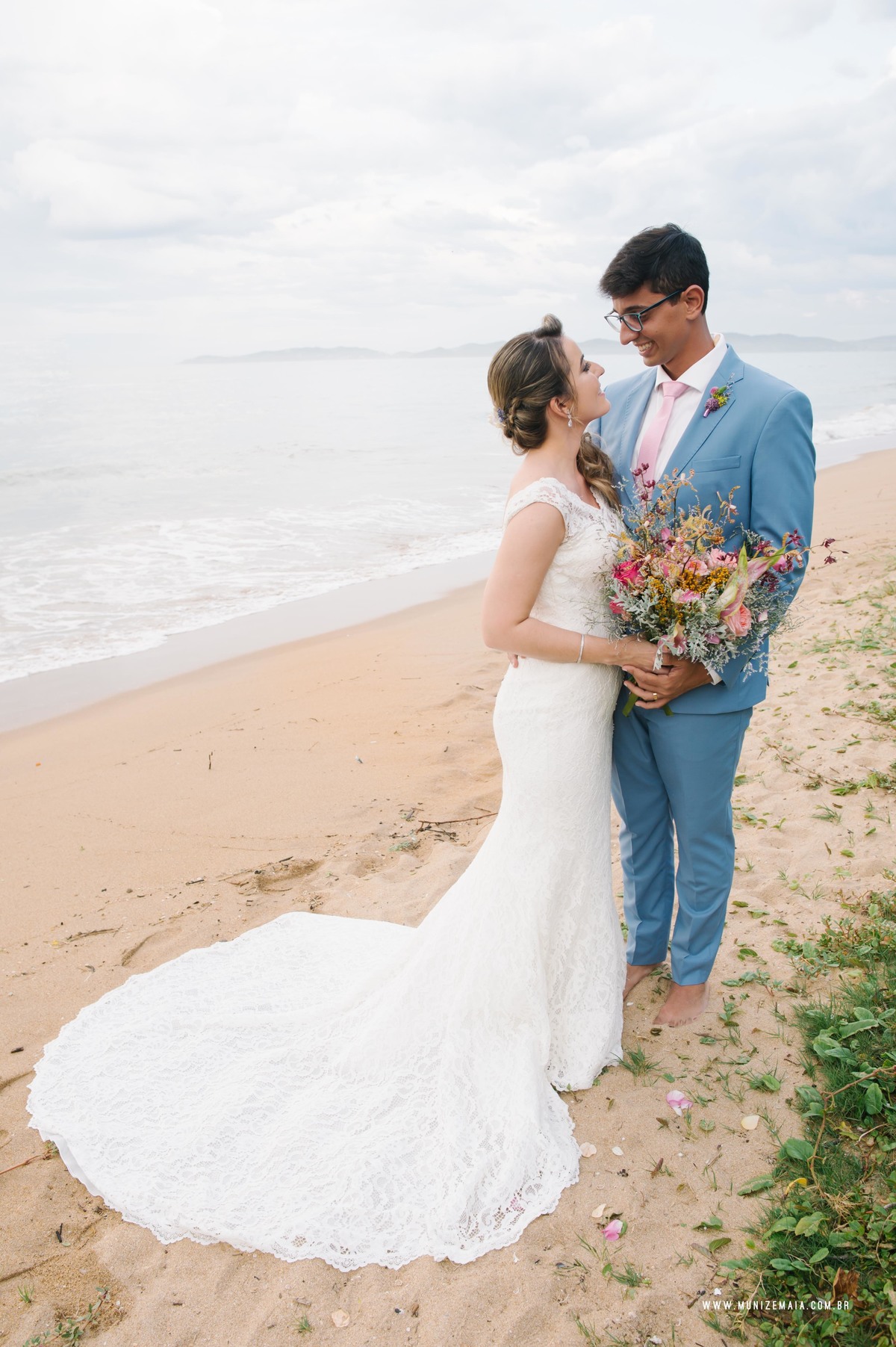 Casamento Juliane e Almir 
 27/10/2018, EF Cerimonial, Casamento em Búzios, Espaço: CasAmar na Praia Rasa com Decoração Bohô e Floral Desconstruído feita pelo Jardim de Ornamentos e Fotografada por Muniz e Maia. FOTO 50