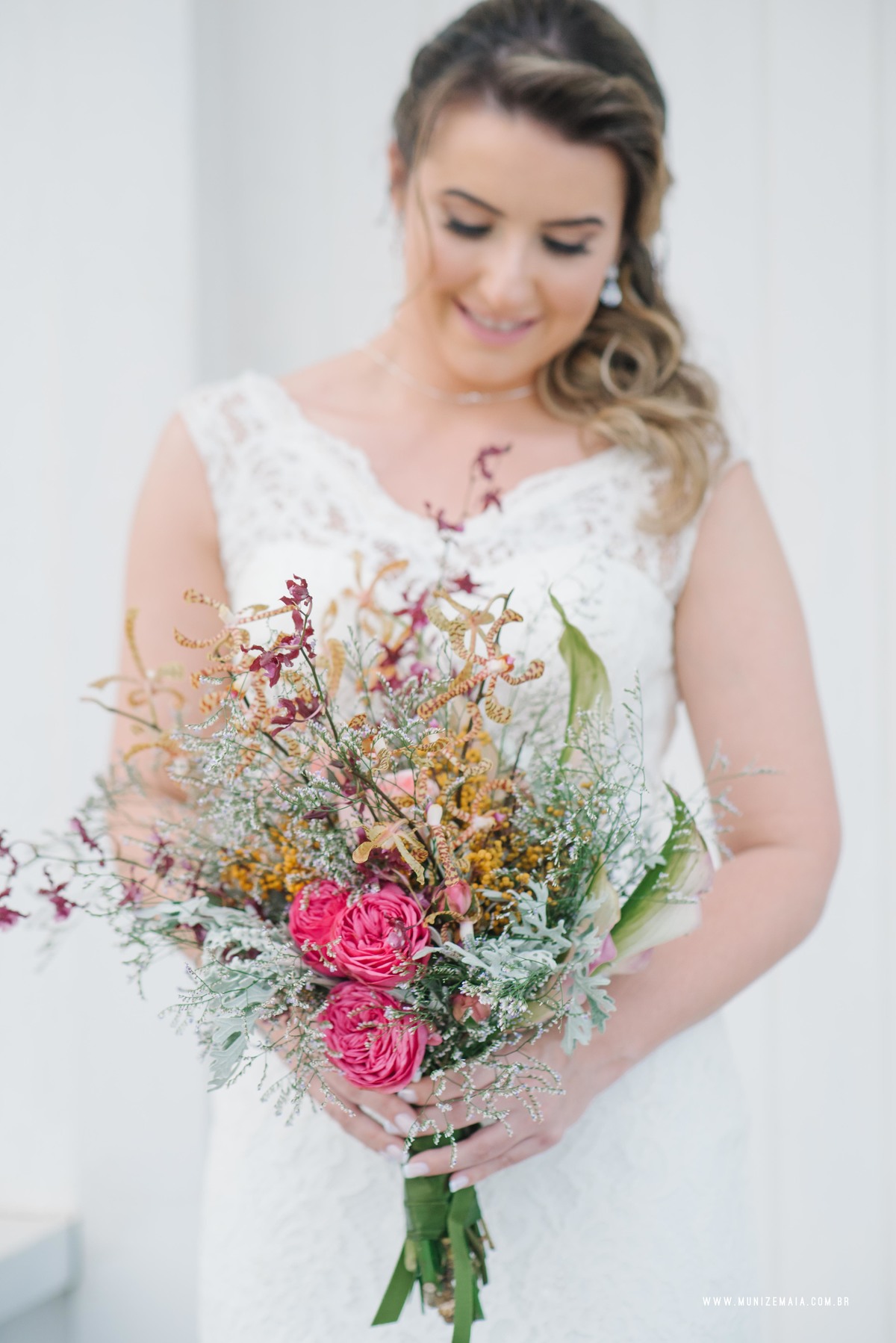 Casamento Juliane e Almir 
 27/10/2018, EF Cerimonial, Casamento em Búzios, Espaço: CasAmar na Praia Rasa com Decoração Bohô e Floral Desconstruído feita pelo Jardim de Ornamentos e Fotografada por Muniz e Maia. FOTO 21