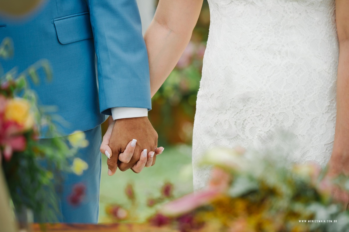 Casamento Juliane e Almir 
 27/10/2018, EF Cerimonial, Casamento em Búzios, Espaço: CasAmar na Praia Rasa com Decoração Bohô e Floral Desconstruído feita pelo Jardim de Ornamentos e Fotografada por Muniz e Maia. FOTO 43