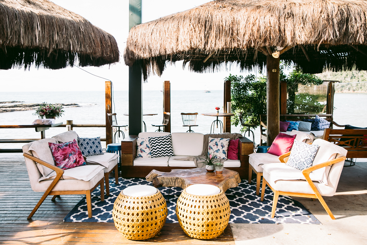 EF Cerimonial-Casamento em Búzios. Paula e Gabriel 2018. Buffet Privilege, Guilherme Tona, Casaba Filmes, MAquiagem Gabi Back, Decoração: Caca Porto e Jardim de Ornamentos. Vestido de noiva MArtu. DJ Dentinho da Playback e Aração LivOn e Violive. FOTO 21