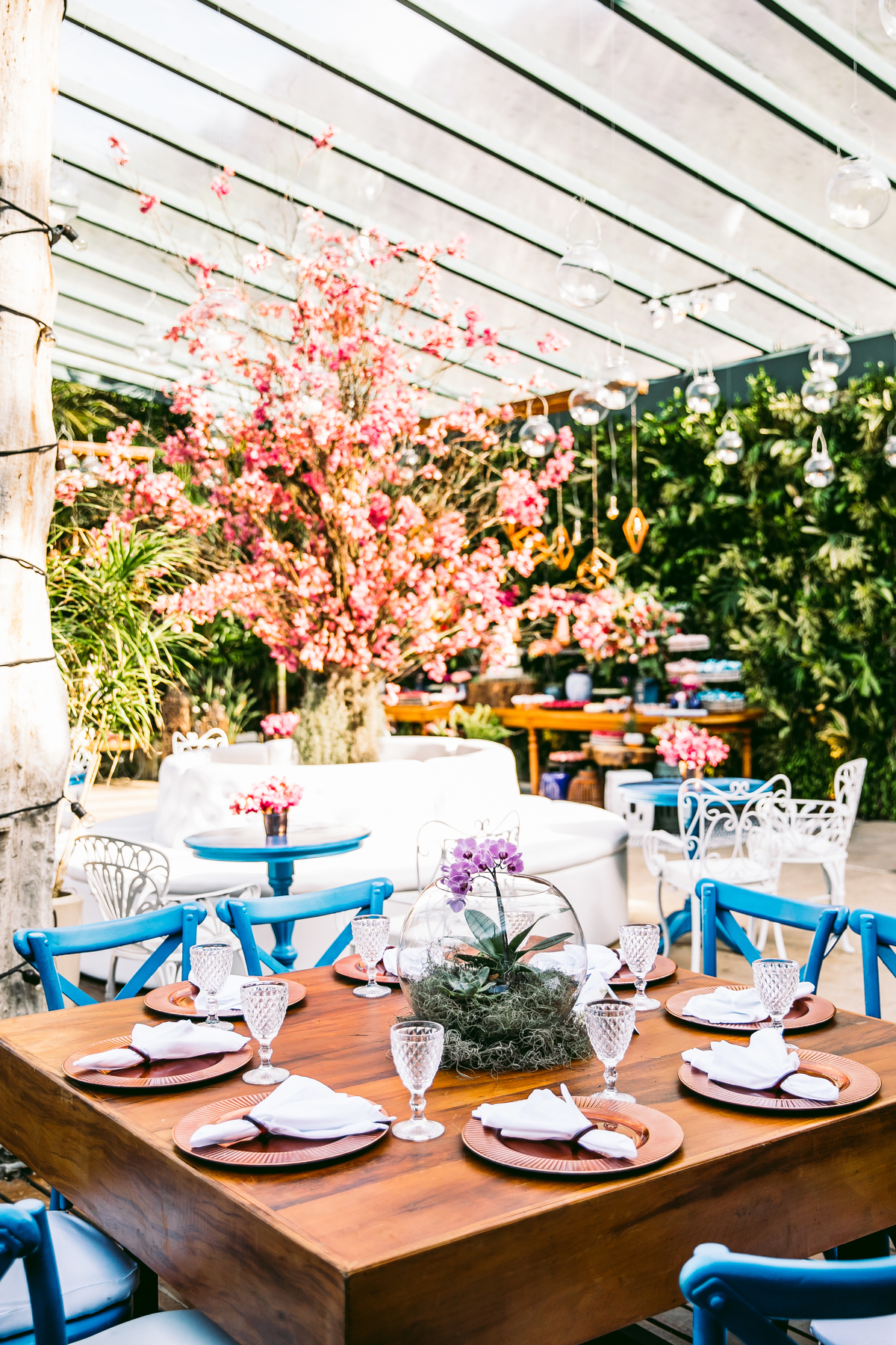 EF Cerimonial-Casamento em Búzios. Paula e Gabriel 2018. Buffet Privilege, Guilherme Tona, Casaba Filmes, MAquiagem Gabi Back, Decoração: Caca Porto e Jardim de Ornamentos. Vestido de noiva MArtu. DJ Dentinho da Playback e Aração LivOn e Violive. FOTO 20