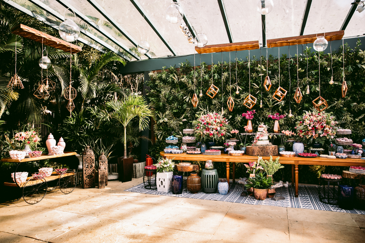 EF Cerimonial-Casamento em Búzios. Paula e Gabriel 2018. Buffet Privilege, Guilherme Tona, Casaba Filmes, MAquiagem Gabi Back, Decoração: Caca Porto e Jardim de Ornamentos. Vestido de noiva MArtu. DJ Dentinho da Playback e Aração LivOn e Violive. FOTO 25