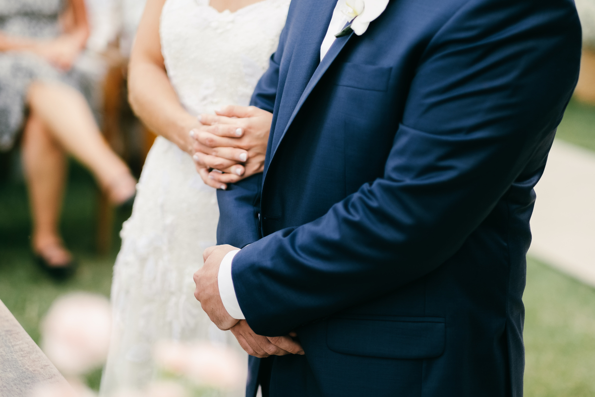 EF Cerimonial-Casamento em Búzios. Paula e Gabriel 2018. Buffet Privilege, Guilherme Tona, Casaba Filmes, MAquiagem Gabi Back, Decoração: Caca Porto e Jardim de Ornamentos. Vestido de noiva MArtu. DJ Dentinho da Playback e Aração LivOn e Violive. FOTO 50