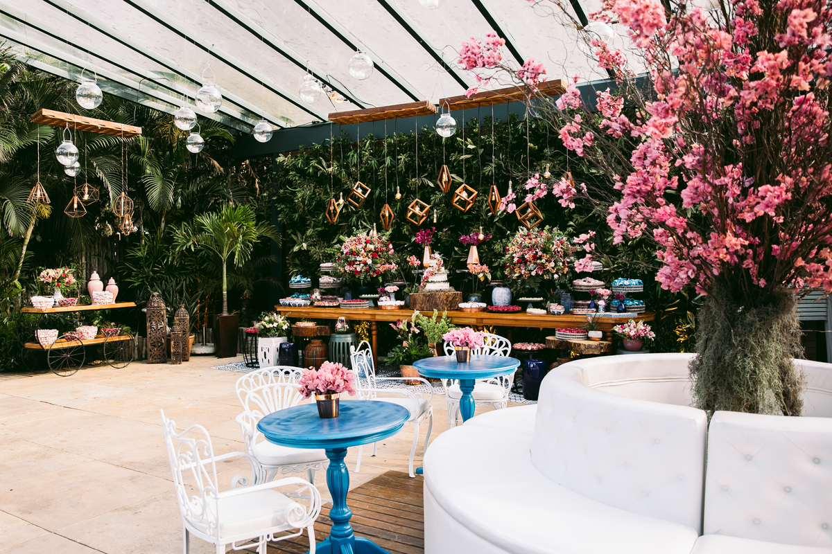 EF Cerimonial-Casamento em Búzios. Paula e Gabriel 2018. Buffet Privilege, Guilherme Tona, Casaba Filmes, MAquiagem Gabi Back, Decoração: Caca Porto e Jardim de Ornamentos. Vestido de noiva MArtu. DJ Dentinho da Playback e Aração LivOn e Violive. FOTO 28