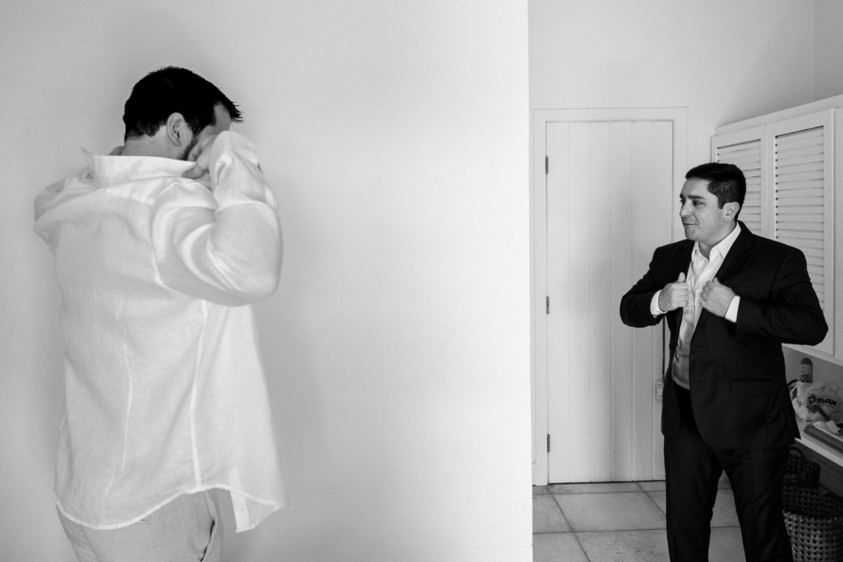 EF Cerimonial-Casamento em Búzios. Paula e Gabriel 2018. Buffet Privilege, Guilherme Tona, Casaba Filmes, MAquiagem Gabi Back, Decoração: Caca Porto e Jardim de Ornamentos. Vestido de noiva MArtu. DJ Dentinho da Playback e Aração LivOn e Violive. FOTO 16