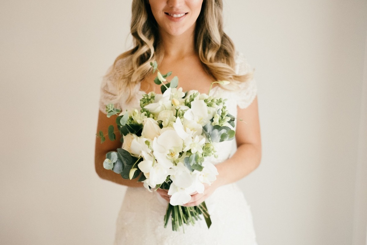 EF Cerimonial-Casamento em Búzios. Paula e Gabriel 2018. Buffet Privilege, Guilherme Tona, Casaba Filmes, MAquiagem Gabi Back, Decoração: Caca Porto e Jardim de Ornamentos. Vestido de noiva MArtu. DJ Dentinho da Playback e Aração LivOn e Violive. FOTO 10