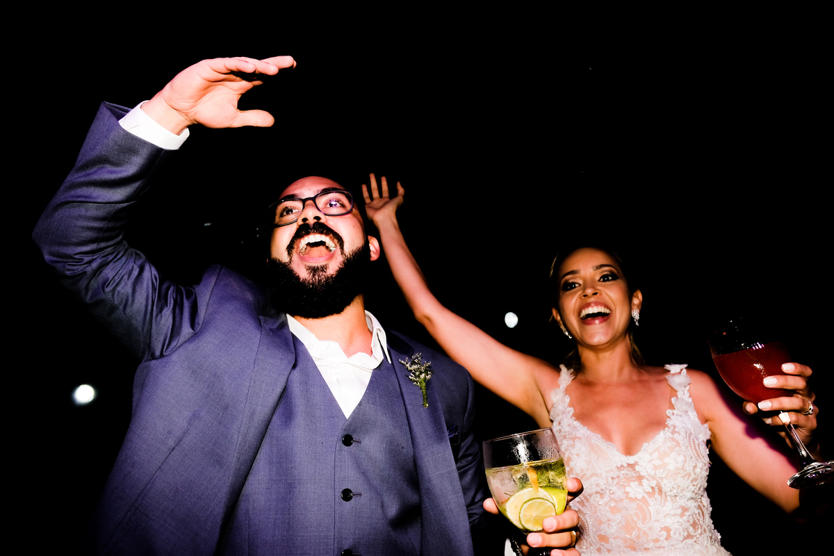 EF Cerimonial-Casamento em Búzios, Tati e Fabio 13/10/2018, Brava Casa Búzios. Decoração da Ello4 Eventos, cabelo e maquiagem do Euler de Castro, Vestido Carol Hungria, Fotografia do Guilherme Tonna, Filmagem da Padede Filmes. Grupo do Bola. Fotografia 75