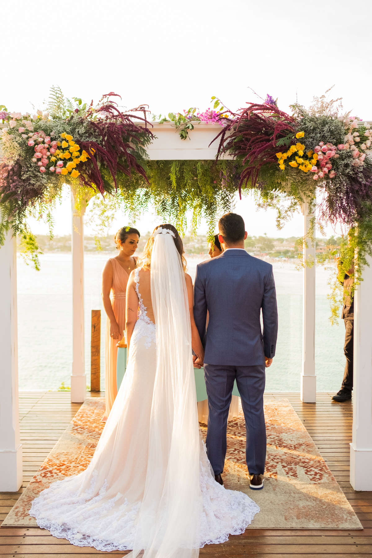 EF Cerimonial-Casamento em Búzios, Tati e Fabio 13/10/2018, Brava Casa Búzios. Decoração da Ello4 Eventos, cabelo e maquiagem do Euler de Castro, Vestido Carol Hungria, Fotografia do Guilherme Tonna, Filmagem da Padede Filmes. Grupo do Bola. Fotografia 46