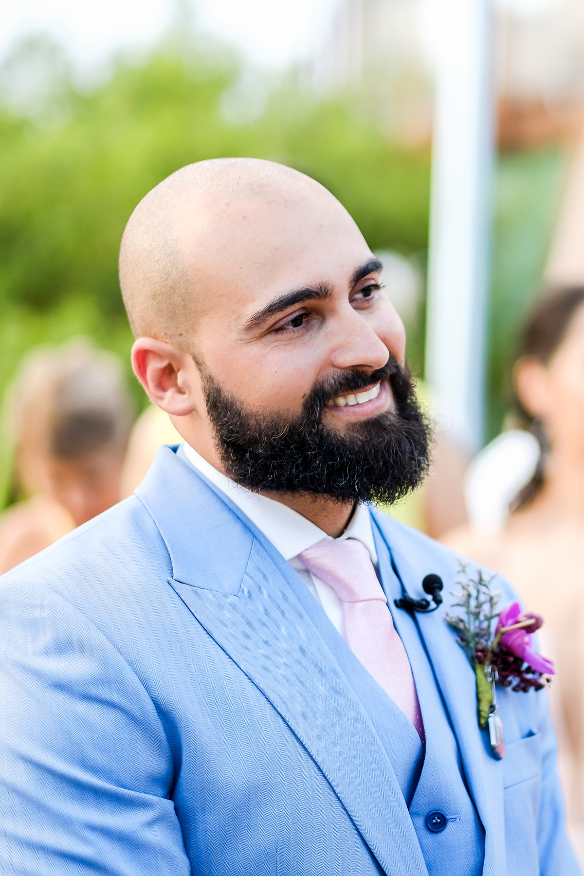 No Local Brava Casa Búzios. EF CErimonial. Gabriel Queiroz Filmes - Guilherme Tonnna Fotografia - Studio 55 Beauty.  Decoração Vagalumes e Pililampos Vestido Carol Hungria. Casamento em Búzios, Fernanda Broncaoe Bruno Ibrain.  07/04/2018. FOTO 45