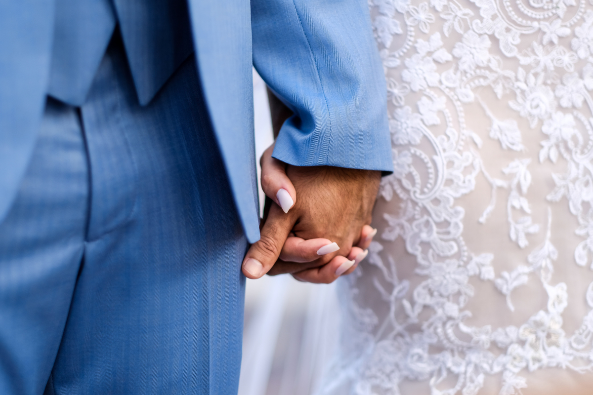 No Local Brava Casa Búzios. EF CErimonial. Gabriel Queiroz Filmes - Guilherme Tonnna Fotografia - Studio 55 Beauty.  Decoração Vagalumes e Pililampos Vestido Carol Hungria. Casamento em Búzios, Fernanda Broncaoe Bruno Ibrain.  07/04/2018. FOTO 49 HELP BAR