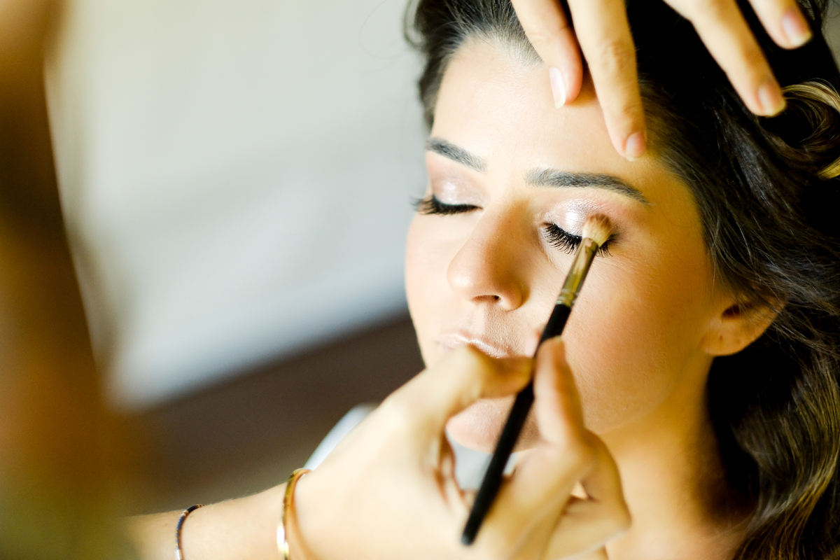 Casamento em Búzios, Fernanda Broncaoe Bruno Ibrain.  07/04/2018. No Local Brava Casa Búzios. EF CErimonial. Gabriel Queiroz Filmes - Guilherme Tonnna Fotografia - Studio 55 Beauty.  Decoração Vagalumes e Pililampos Vestido Carol Hungria. FOTO 06