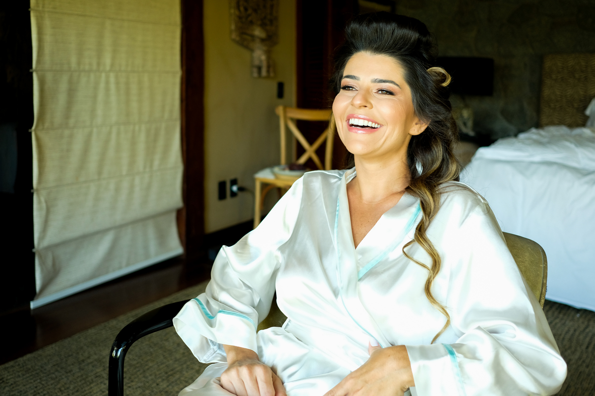 Casamento em Búzios, Fernanda Broncaoe Bruno Ibrain.  07/04/2018. No Local Brava Casa Búzios. EF CErimonial. Gabriel Queiroz Filmes - Guilherme Tonnna Fotografia - Studio 55 Beauty.  Decoração Vagalumes e Pililampos Vestido Carol Hungria. FOTO 09