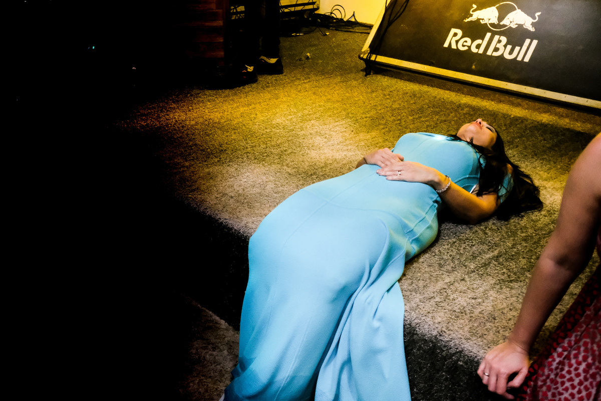 GAME OVER CASAMENTO Casamento em Búzios. Mari e Rodrigo. Villa Raphael e Uniq Geribá Búzios. Fotografia Guilherme Tonna. atrações: Violive e LiveON Buzios. Decoração NB Decora e CAsarBúzios. EF CERIMONIAL -Organização de casamento na praia. FOTO 