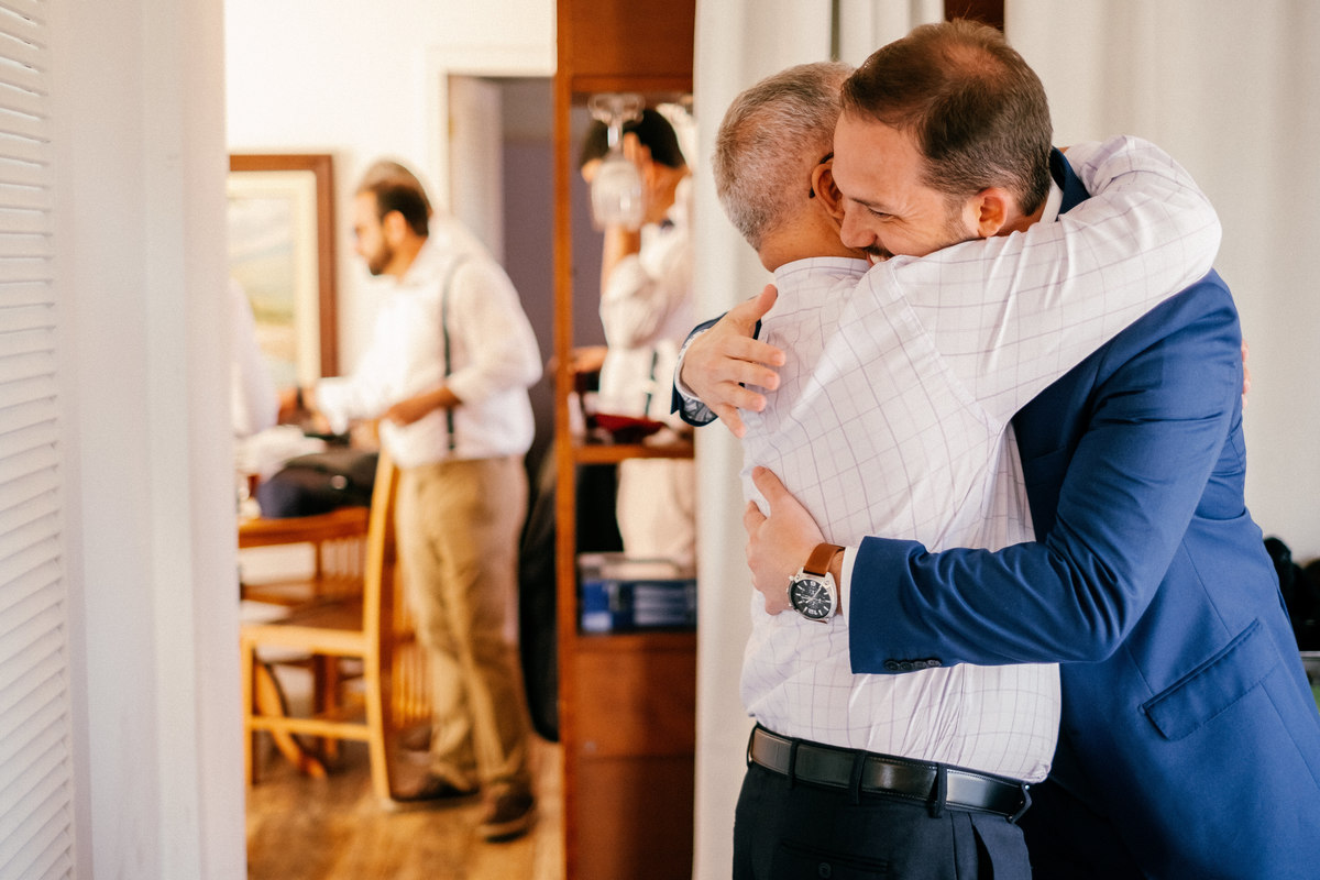 Casamento em Búzios. Mari e Rodrigo. Villa Raphael e Uniq Geribá Búzios. Fotografia Guilherme Tonna. atrações: Violive e LiveON Buzios. Decoração NB Decora e CAsarBúzios. EF CERIMONIAL -Organização de casamento na praia. FOTO 06