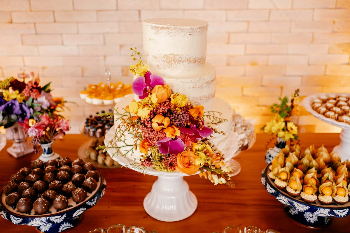 Casamento em Búzios. Mari e Rodrigo. Villa Raphael e Uniq Geribá Búzios. Fotografia Guilherme Tonna. atrações: Violive e LiveON Buzios. Decoração NB Decora e CAsarBúzios. EF CERIMONIAL -Organização de casamento na praia. FOTO 10