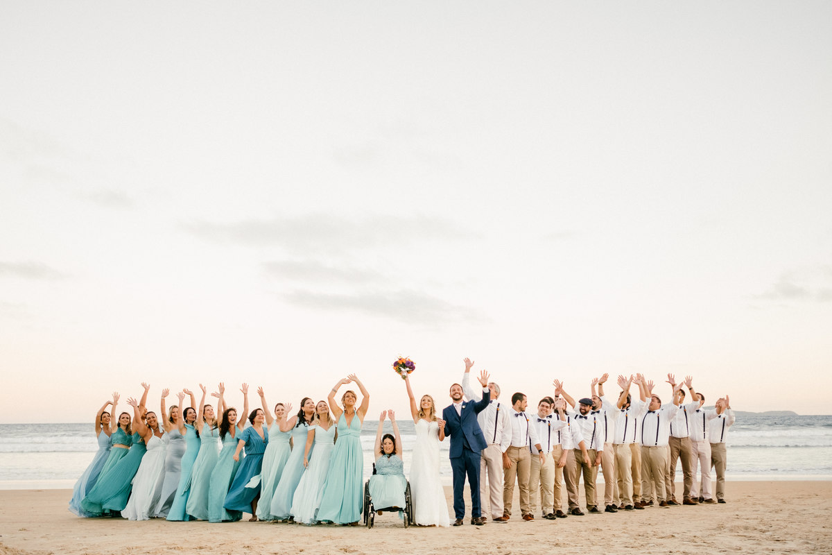 Casamento em Búzios. Mari e Rodrigo. Villa Raphael e Uniq Geribá Búzios. Fotografia Guilherme Tonna. atrações: Violive e LiveON Buzios. Decoração NB Decora e CAsarBúzios. EF CERIMONIAL -Organização de casamento na praia. FOTO 35