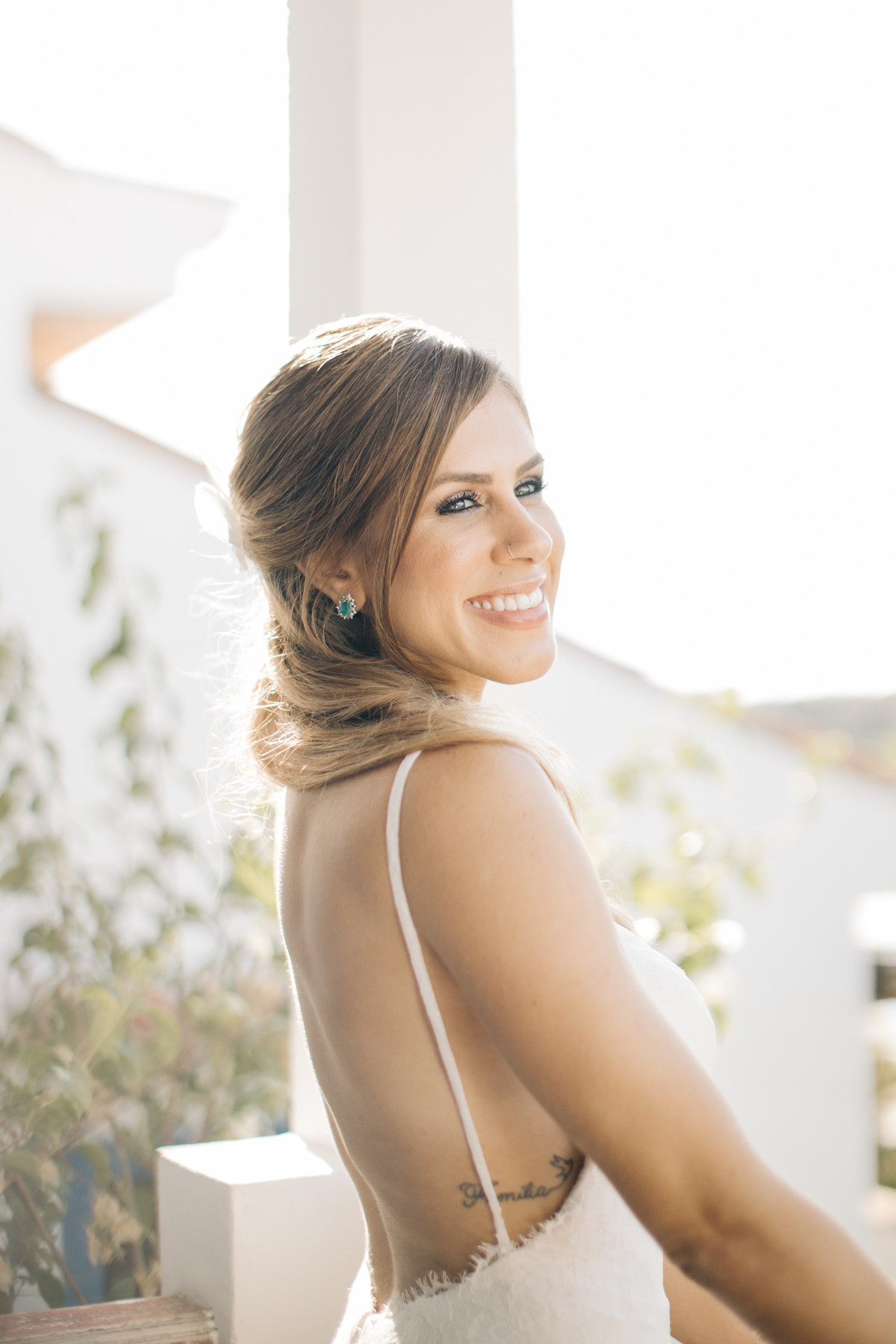 noiva em buzios em momentos antes da cerimonia 