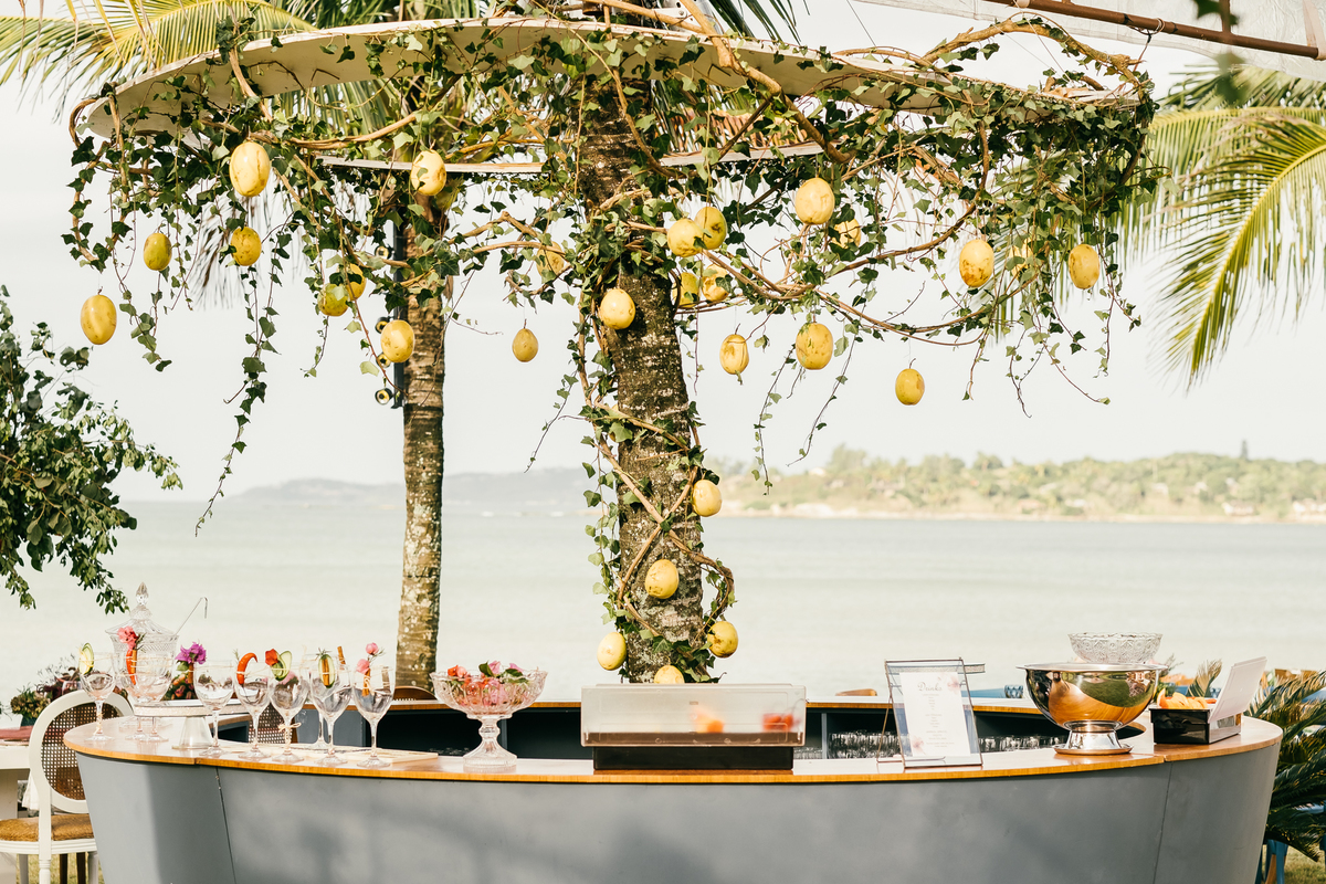 bar com vista ao mar 