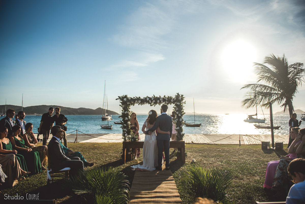 iate clube brilhando em cerimonia de casamento 