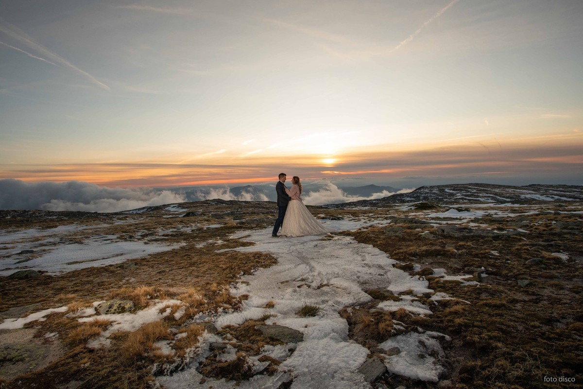 luisa-e-tiago-sessao-fotografica-pos-casamento-covao-dametade-noivos-horizinte-serra-da-estrela