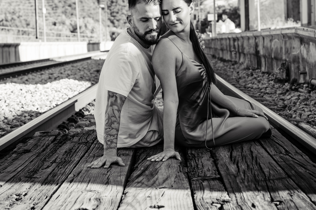 sessao-solteiros-noiva-noivo-linha-de-comboio-fratel