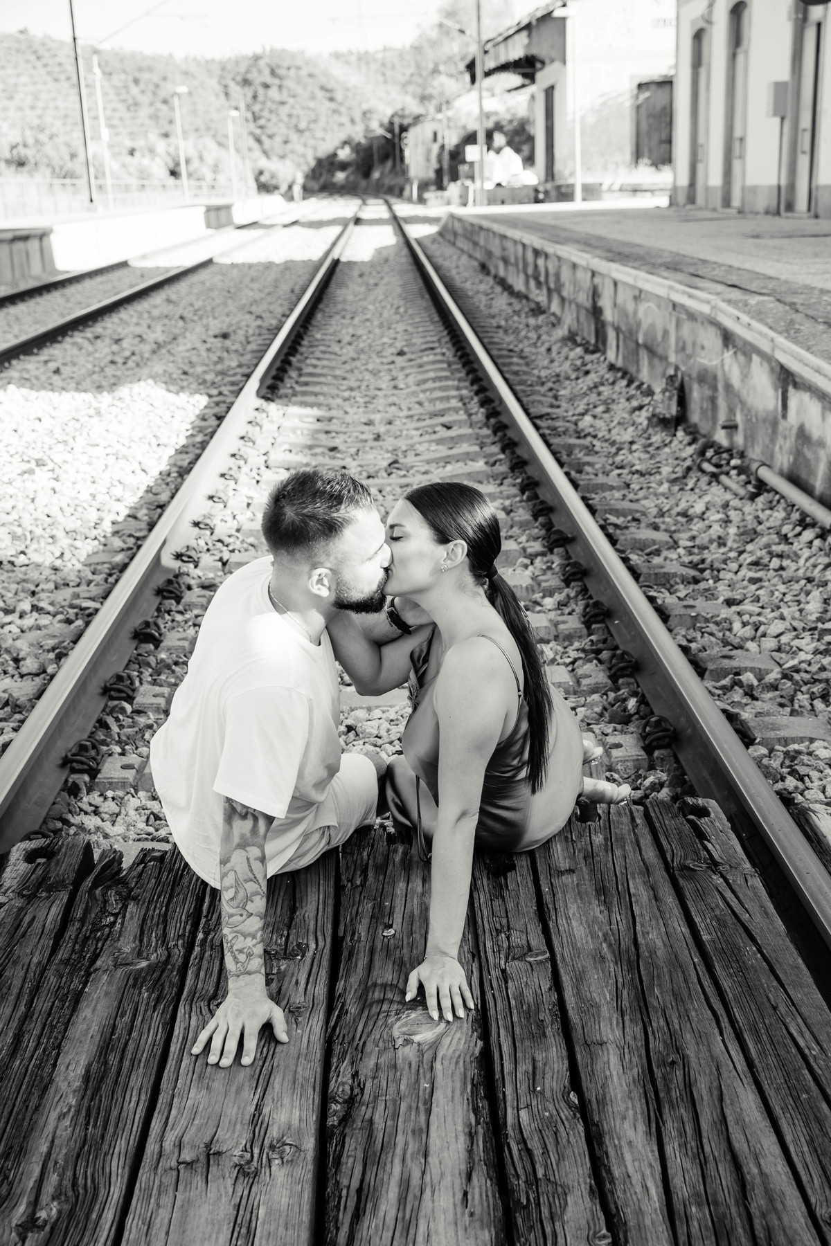 sessao-solteiros-noiva-noivo-linha-de-comboio-fratel