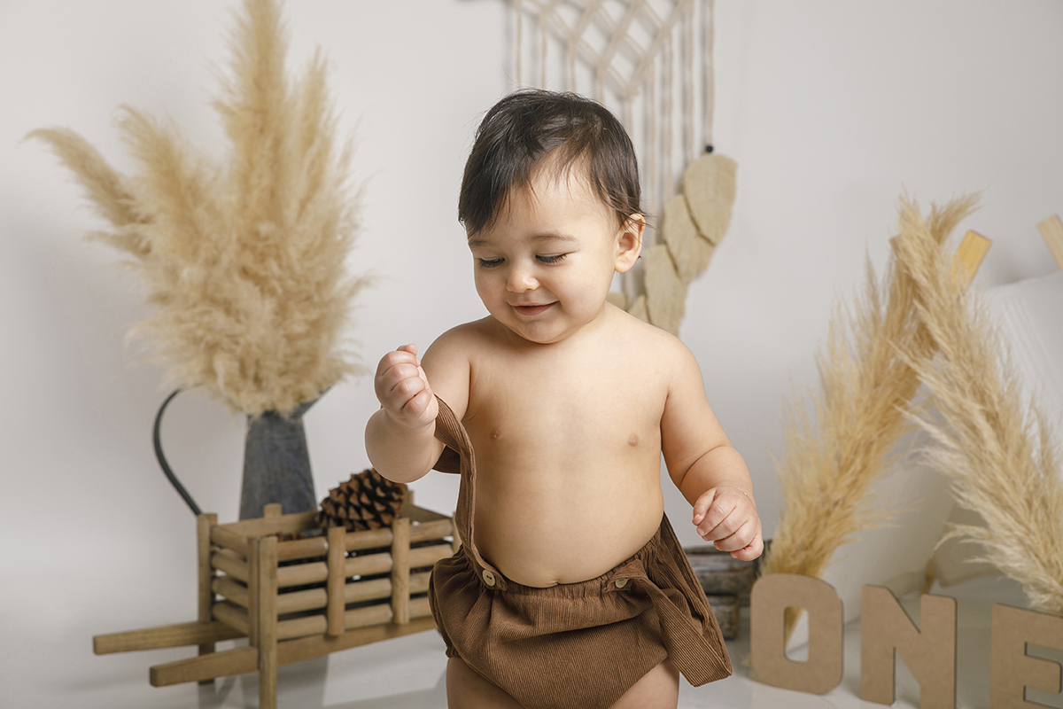 Neste momento, Daniel observa a sua própria mão fechada, sorrindo como quem acaba de descobrir um novo superpoder. É impossível não sorrir com ele.