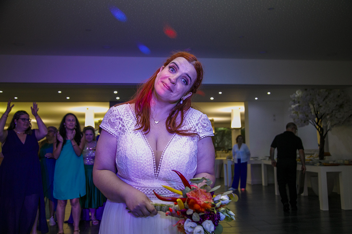 Vamos lançar o ramo e escolher a proxima noiva