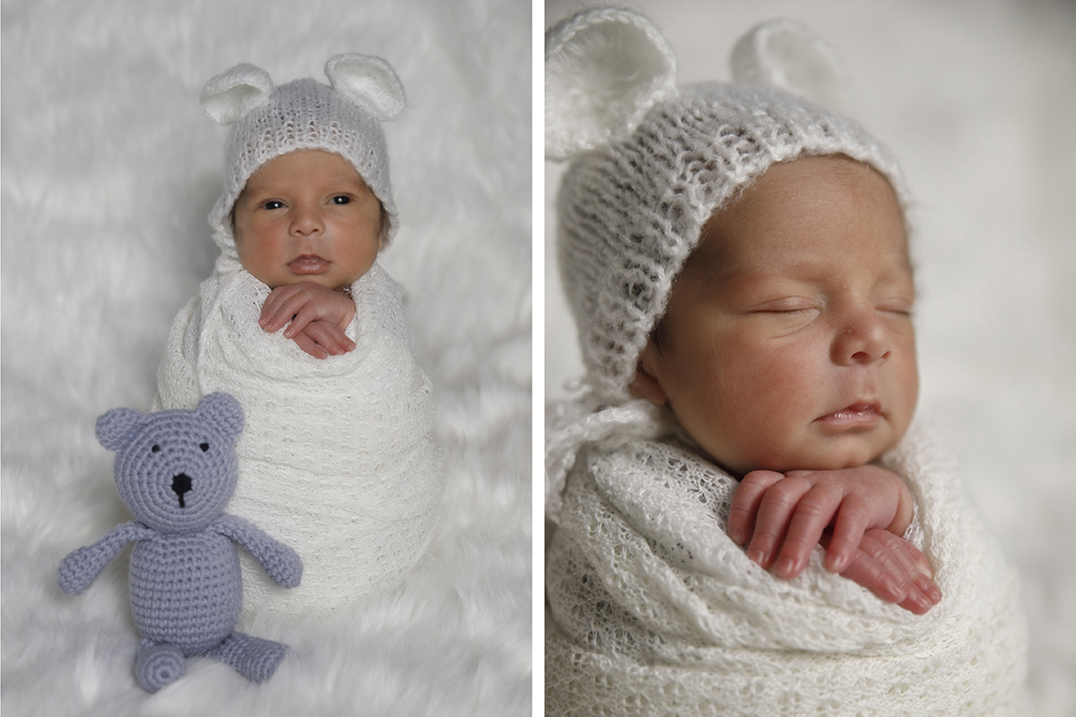 Na primeira foto, Gabriel está enrolado numa toalha branca, com as mãozinhas de fora, os olhos entreabertos e um bonequinho roxo claro ao lado; na segunda, vemos um plano de detalhe com o rosto em foco, as mãozinhas junto ao rosto e o gorro com orelhas.