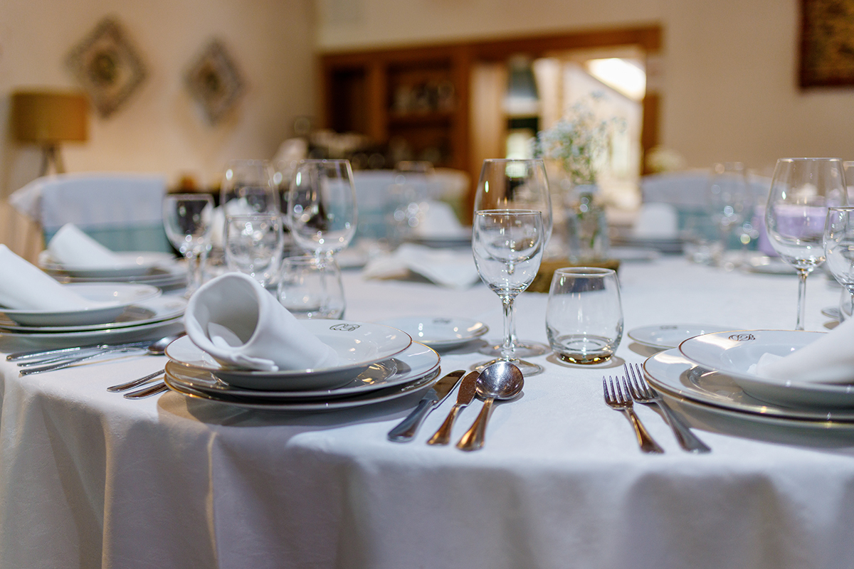 Decoração da mesa principal do batizado do Salvador na Quinta da Boiça.