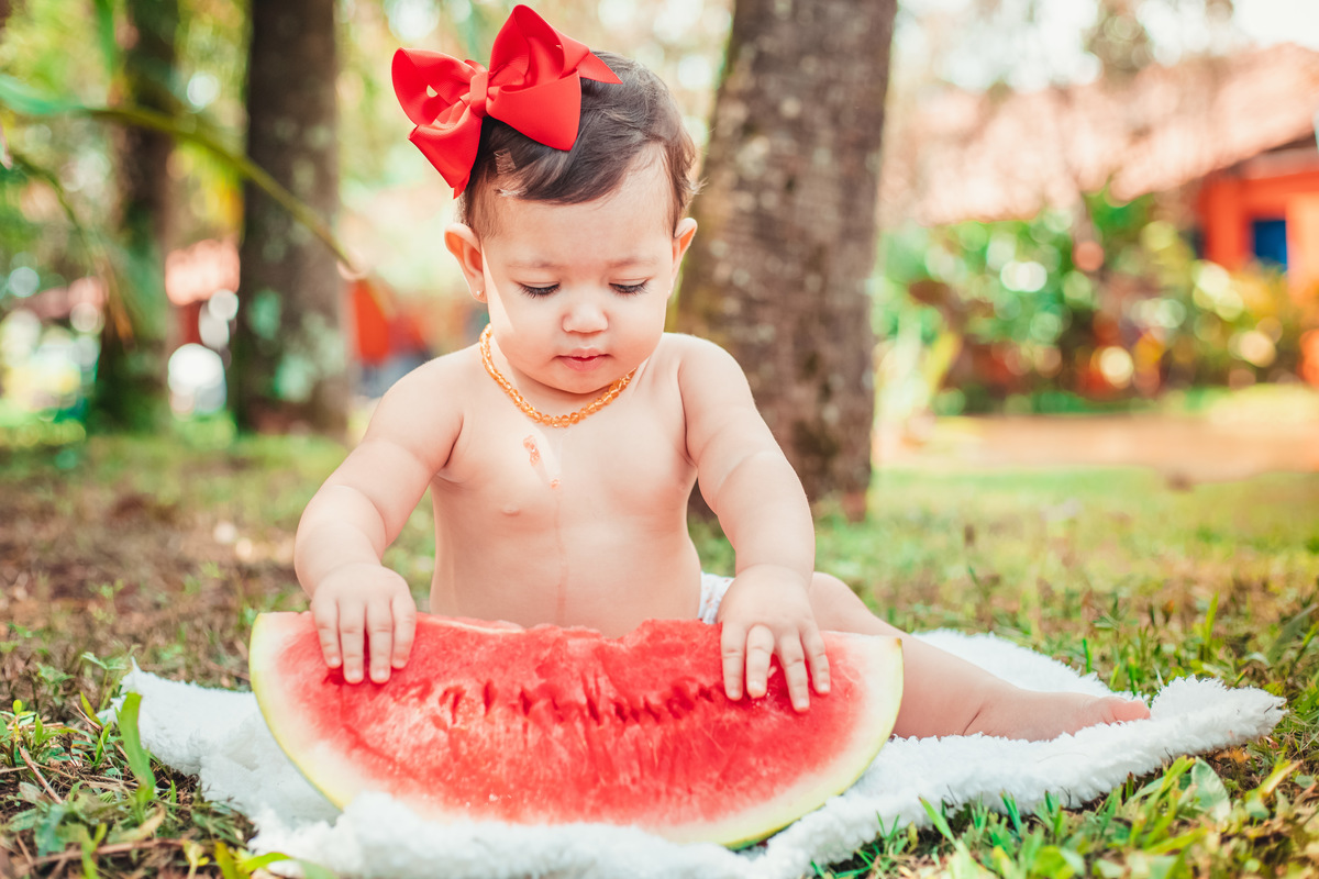 Ensaio de bebê, smash the fruit, acompanhamento mensal, ensaio fotografico com frutas, fotografa rio de janeiro, fotografa, limarques fotografia, limarques