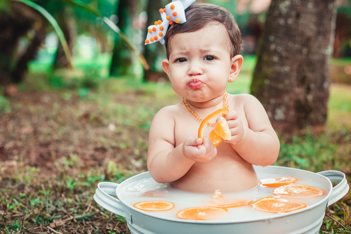 Ensaio de bebê, smash the fruit, acompanhamento mensal, ensaio fotografico com frutas, fotografa rio de janeiro, fotografa, limarques fotografia, limarques
