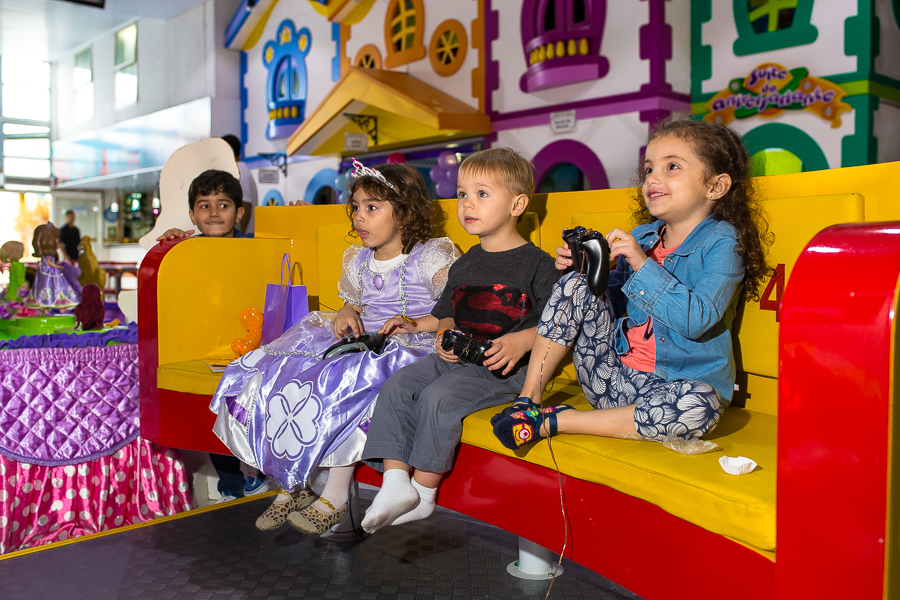 foto-festa-infantil-crianças-brincando