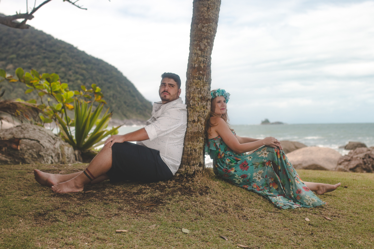 foto-ensaio-de-casal-na-praia-iporanga-guaruja