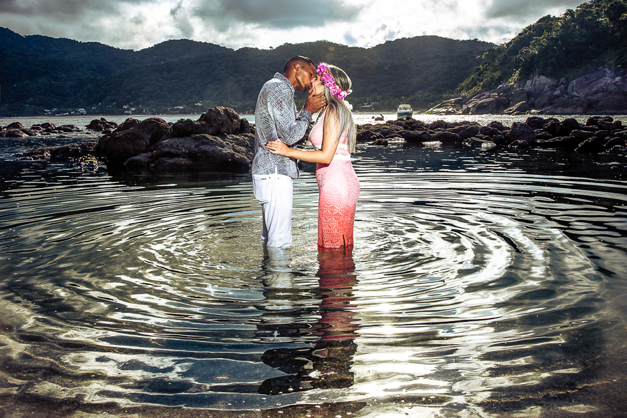 foto-ensaio-de-casal-na-praia