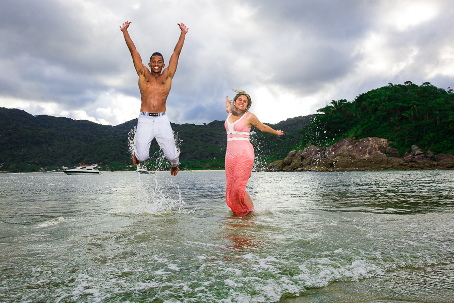 foto-ensaio-de-casal-na-praia