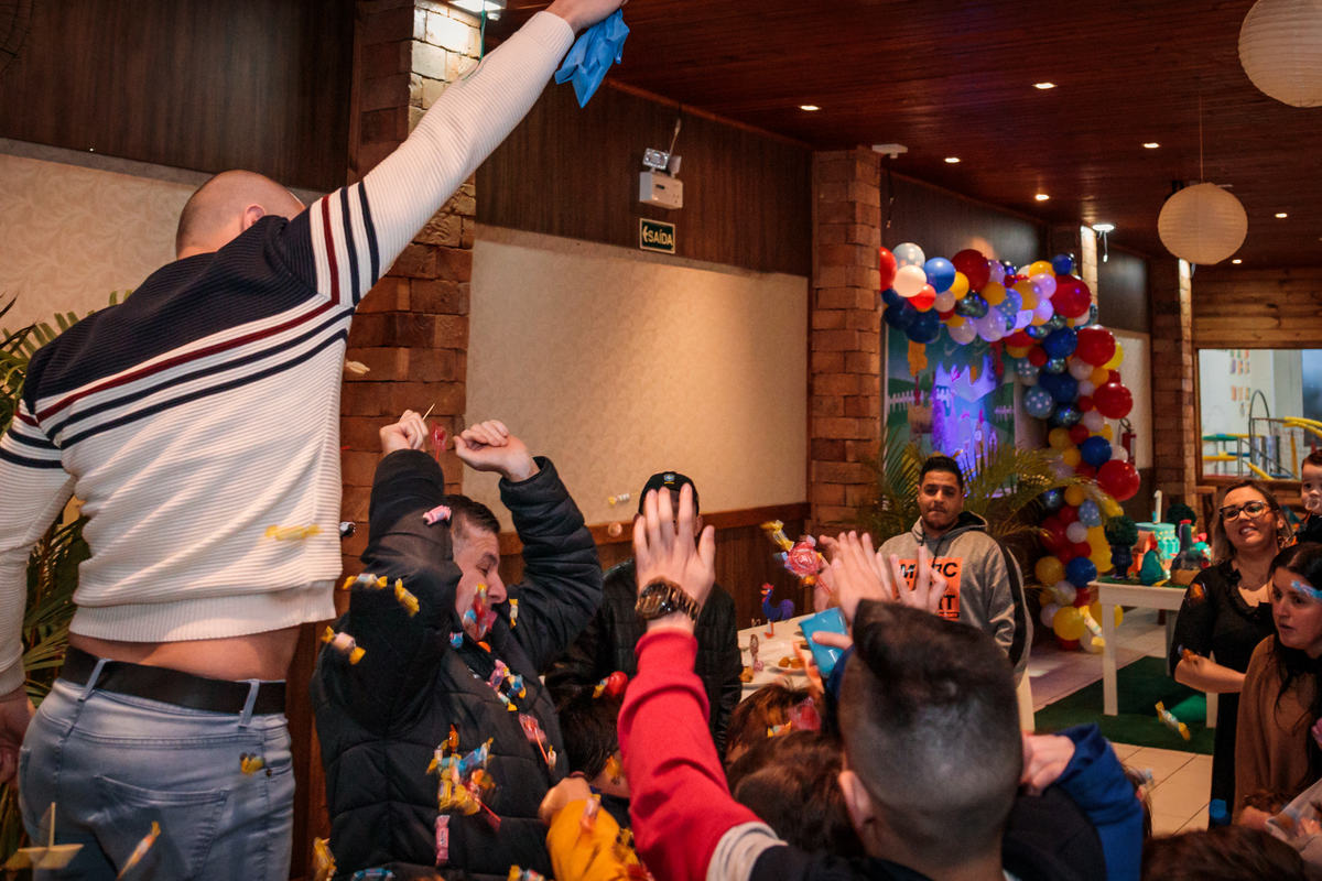 aniversário infantil, tulip garden eventos, aniversário de 1 ano, fotografo em caxias do sul, bolo de aniversário, espaço de eventos, aniversário de menino, aniversário de criança, fotografo de crianças, festas em caxias do sul, decoração de eventos