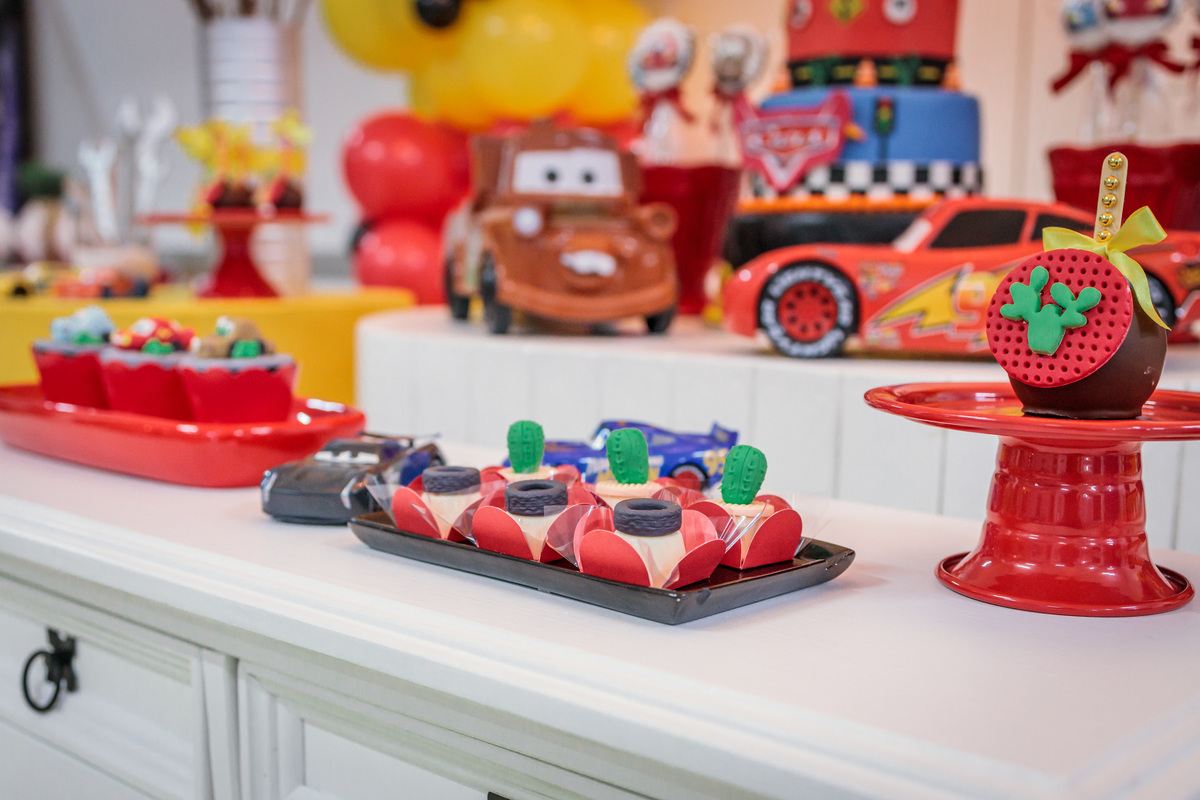 aniversário infantil, park fest, aniversário de 1 ano, fotografo em caxias do sul, bolo de aniversário, espaço de eventos, aniversário de menino, aniversário de criança, fotografo de crianças, festas em caxias do sul, decoração de eventos