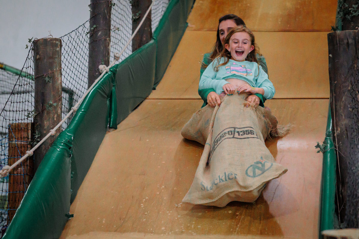 aniversário infantil, bambolino festas, aniversário de 8 anos, fotografo em caxias do sul, bolo de aniversário, espaço de eventos, aniversário de menina, aniversário de criança, fotografo de crianças, festas em caxias do sul, decoração de eventos
