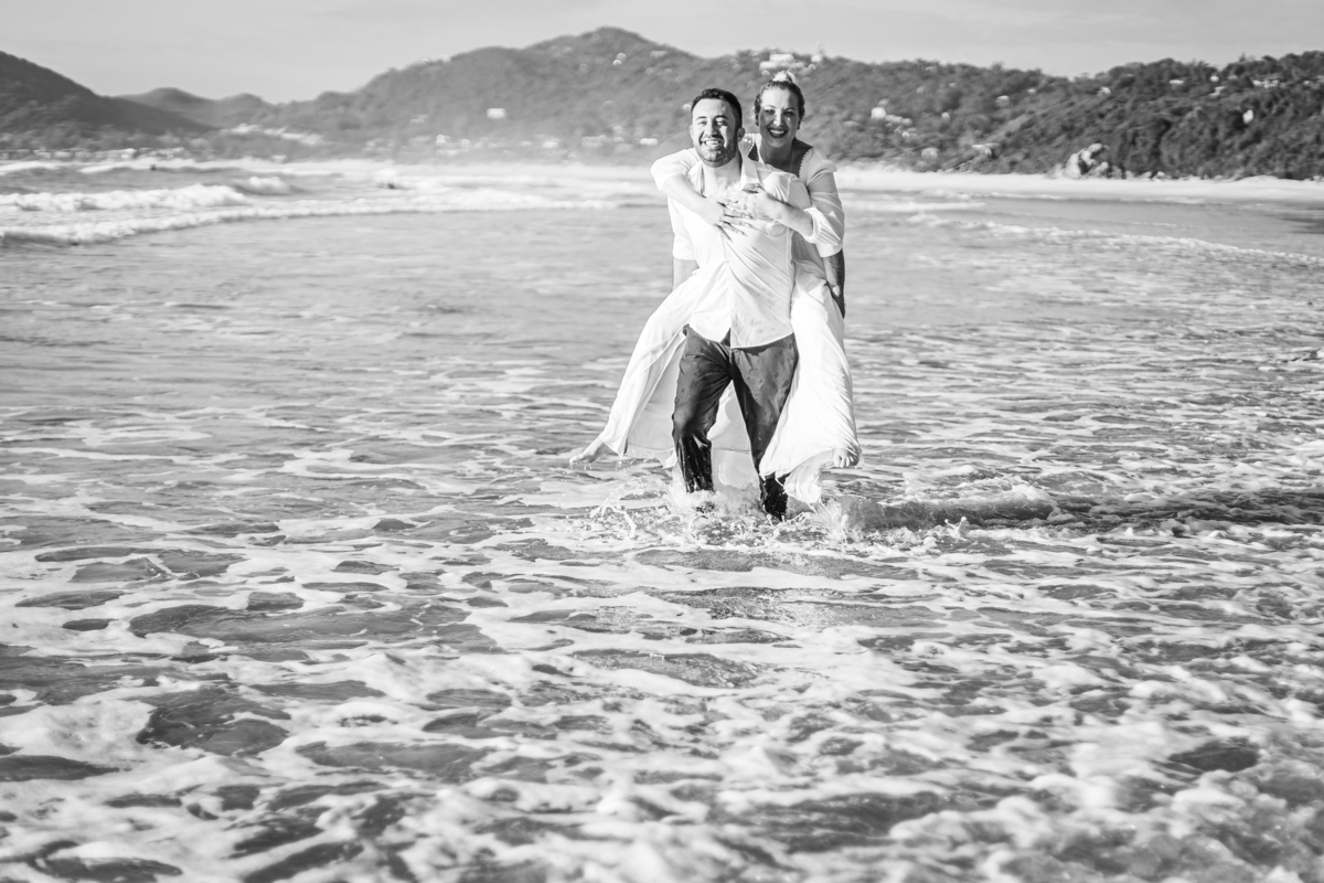Ensaio casal Praia do Rosa, fotografo de casamento, fotografo de casamento caxias do sul