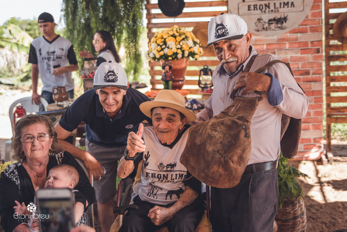 festa de aniversário de 90 anos