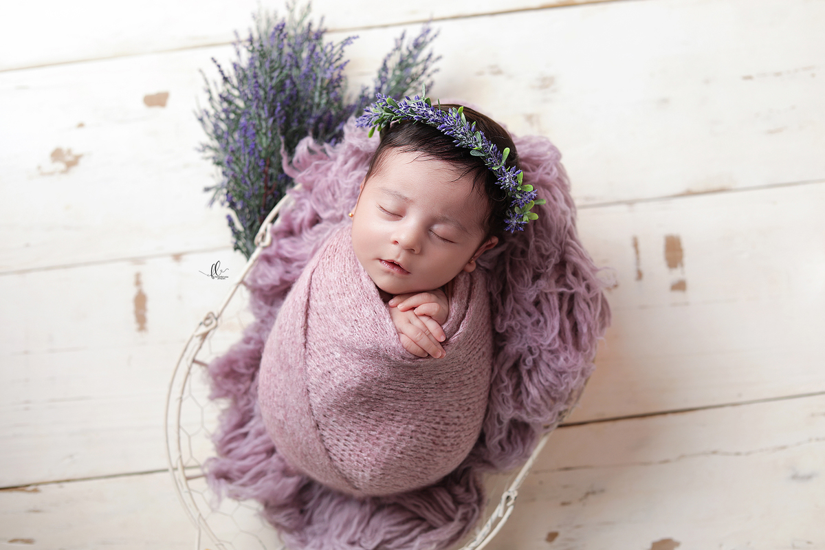 vnewborn, sessão newborn,newborn menina, newborn brasil,newborn ideias, ideias sessão newborn menina, ideias sessão newborn, recem nascido, bebes fofos, bebes, ideias fotos de bebes, ideias de fotos de bebes recem nascido, poses newborn,